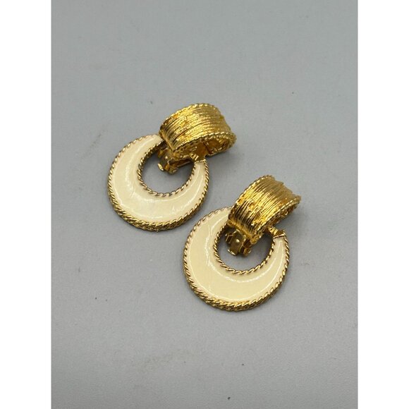 Kenneth Lane Signed Door Knockers Clip On Gold & Cream Enamel Removable Dangles - Picture 7 of 12